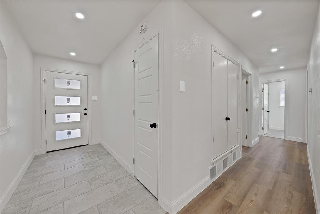 858 Lexington Drive - Photo 7