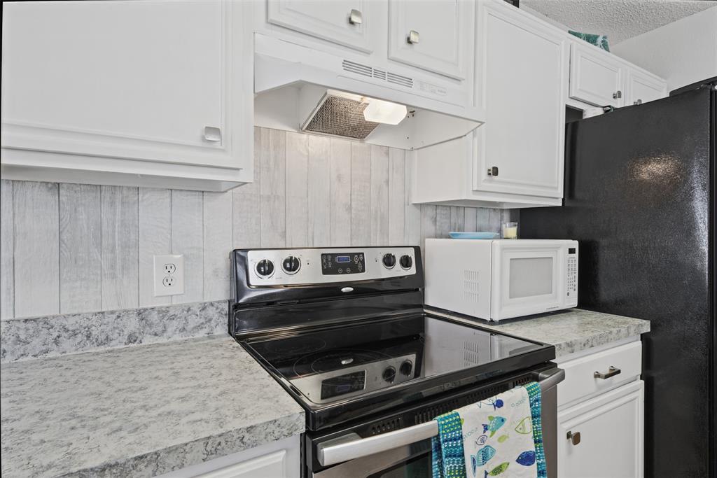 10540 Towerwood Drive - Photo 4