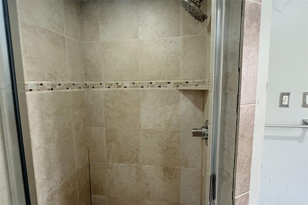 1505 Faringdon Drive - Photo 18