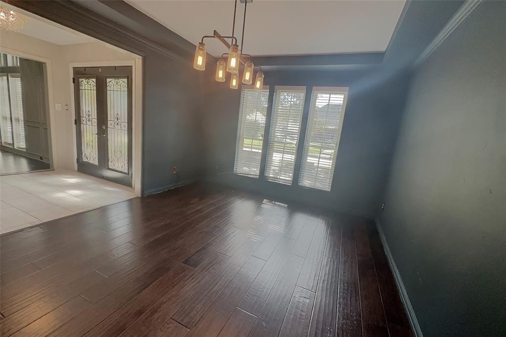 1505 Faringdon Drive - Photo 6