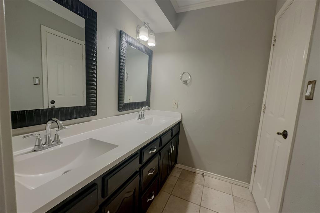1505 Faringdon Drive - Photo 9