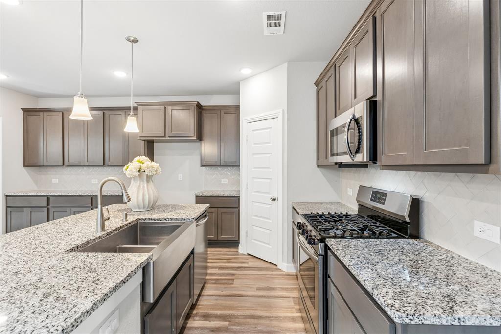 1205 Shire Drive - Photo 9