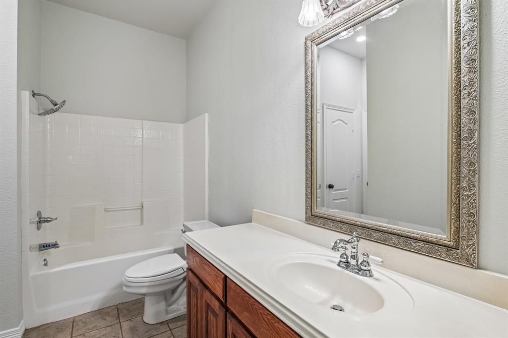 2209 Somerset - Photo 19