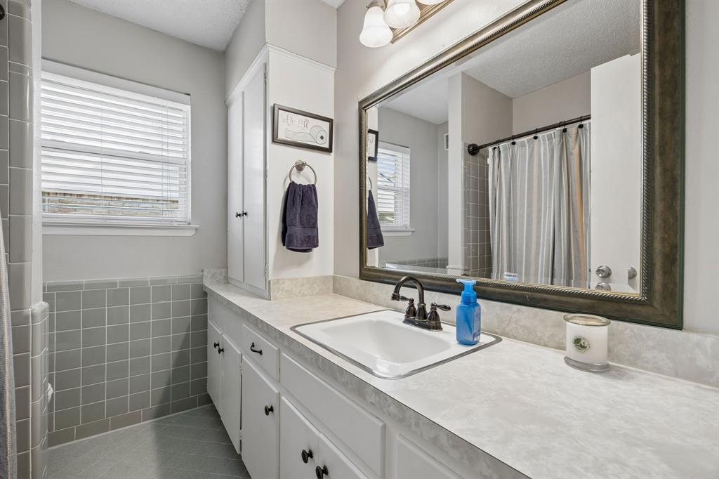10621 Mapleridge Drive - Photo 19