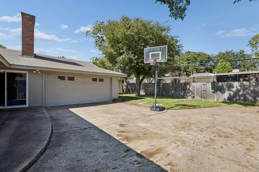10621 Mapleridge Drive - Photo 24