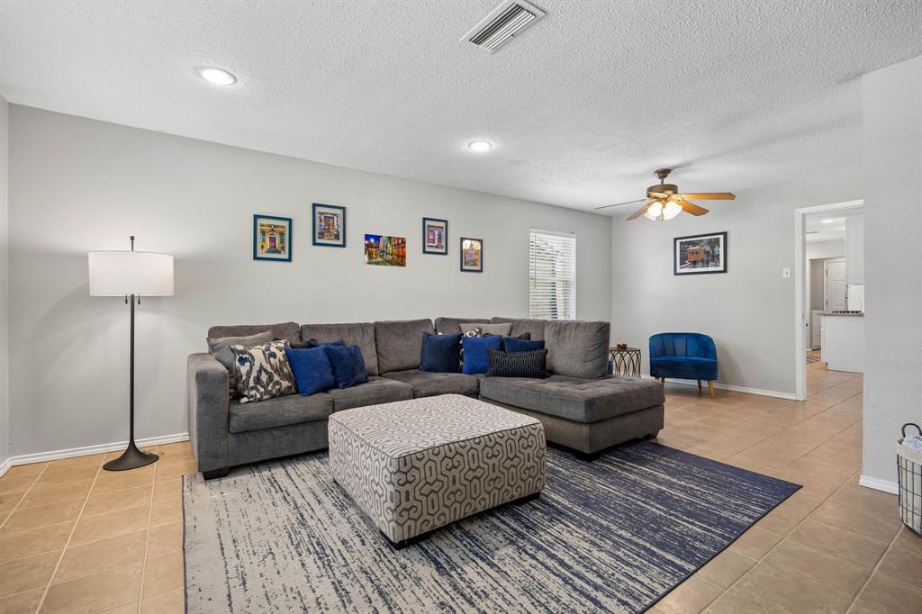 10621 Mapleridge Drive - Photo 7