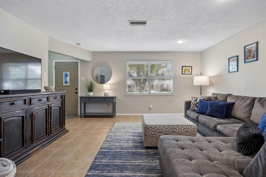 10621 Mapleridge Drive - Photo 8