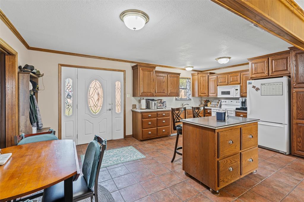 1180 Fm 3201 Road - Photo 6