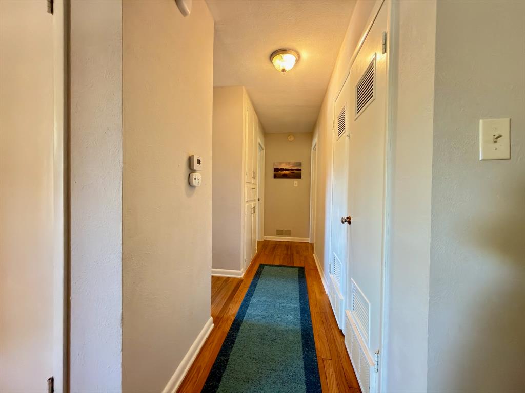 633 Oakwood Avenue - Photo 12