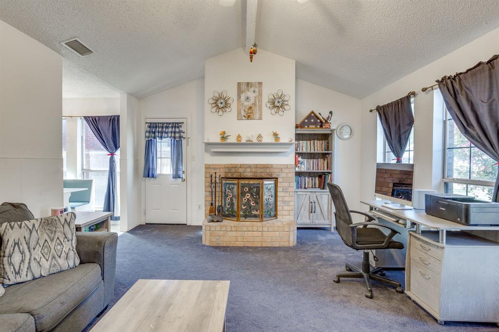 1417 Yorkshire Street - Photo 6