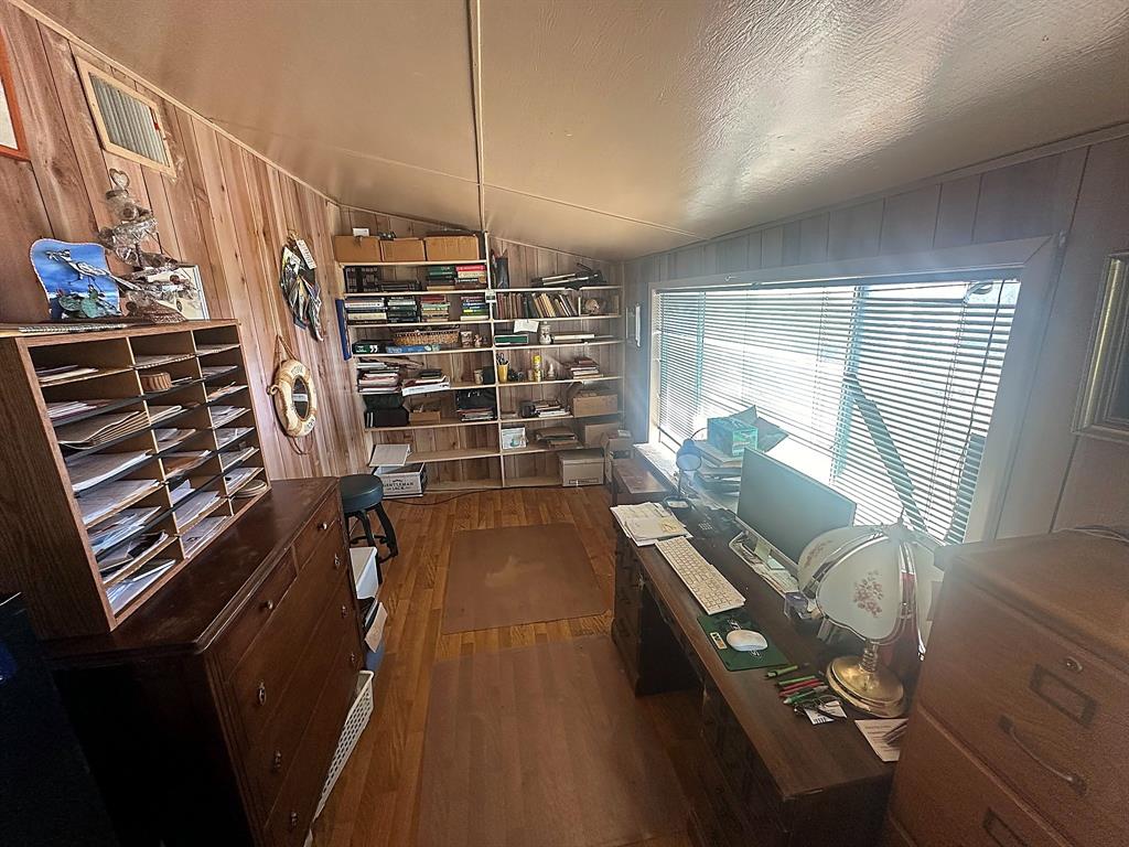 305 McKay Road - Photo 13
