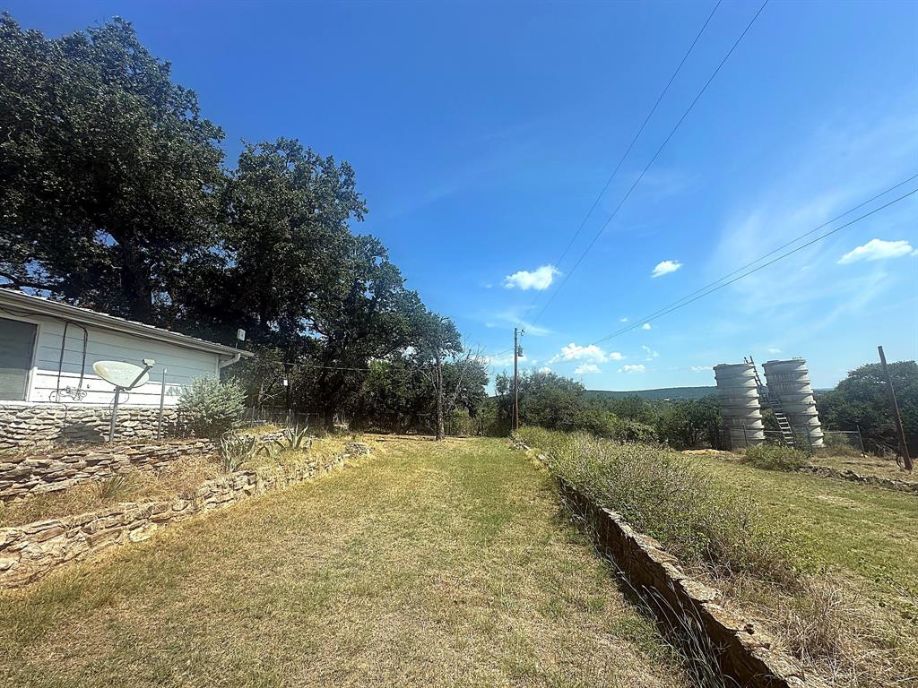 305 McKay Road - Photo 3