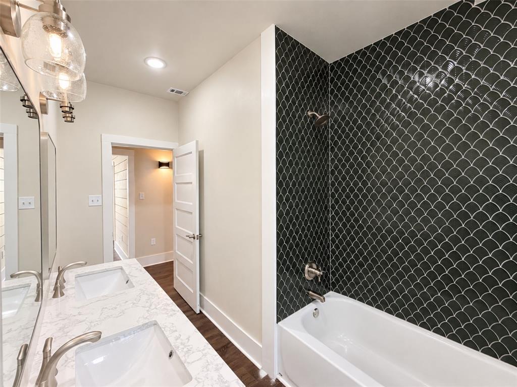 1104 Park Street - Photo 23
