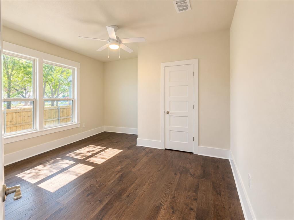 1104 Park Street - Photo 33
