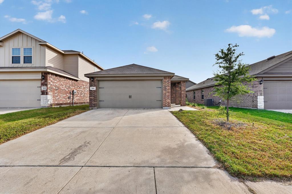 816 Hay Loft Lane - Photo 1
