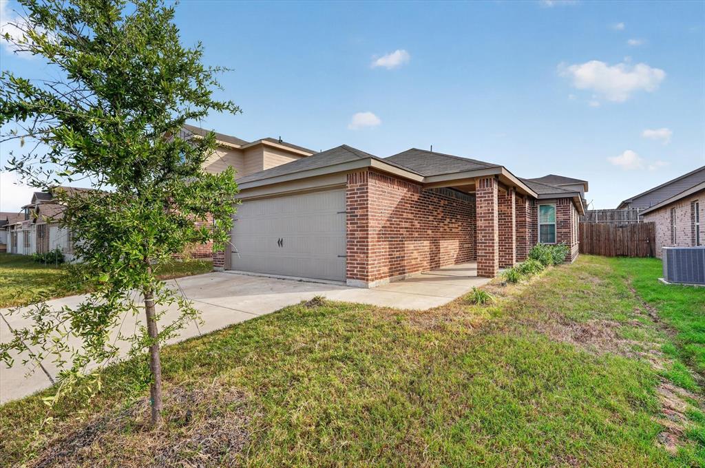 816 Hay Loft Lane - Photo 3