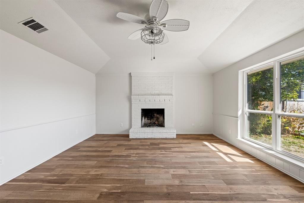 8406 Lullwater Drive - Photo 16