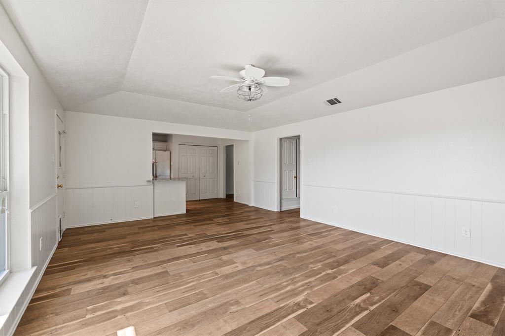 8406 Lullwater Drive - Photo 17