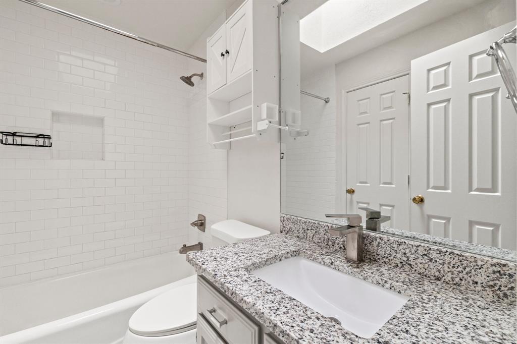 8406 Lullwater Drive - Photo 18
