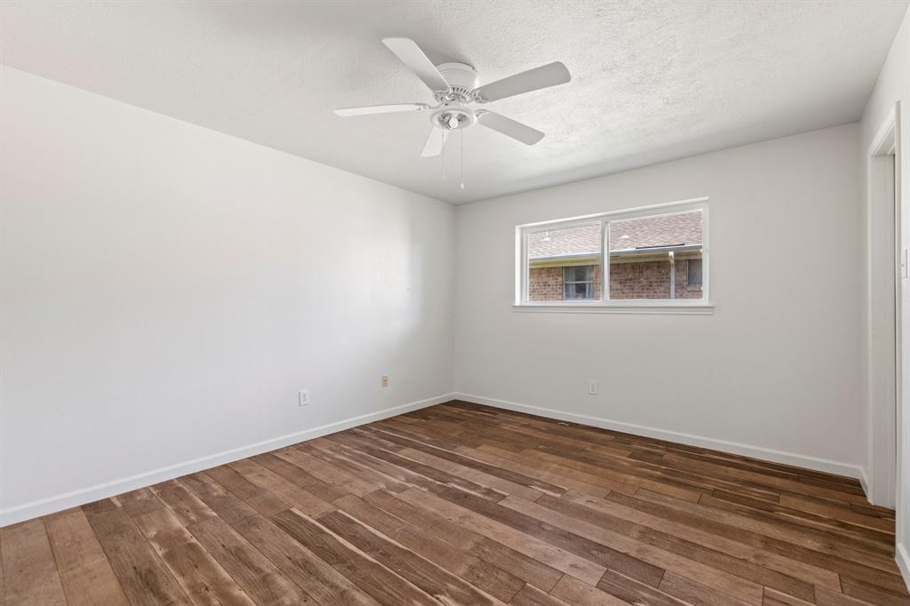 8406 Lullwater Drive - Photo 19