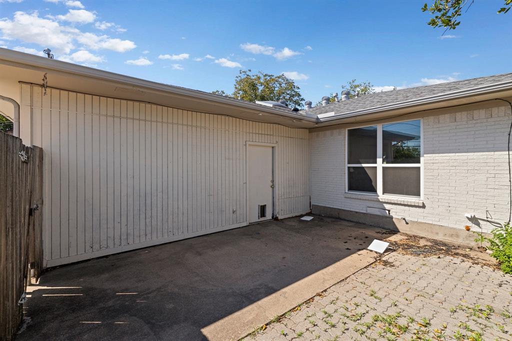 8406 Lullwater Drive - Photo 29