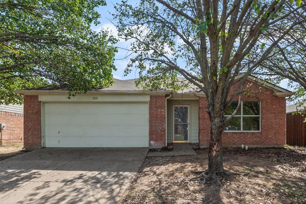3913 Tuscany Court - Photo 1