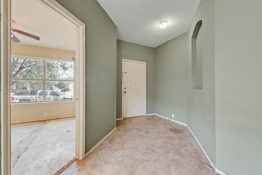 3913 Tuscany Court - Photo 3