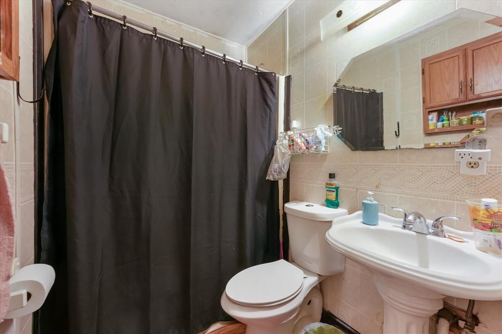 201 Glenridge Drive - Photo 10