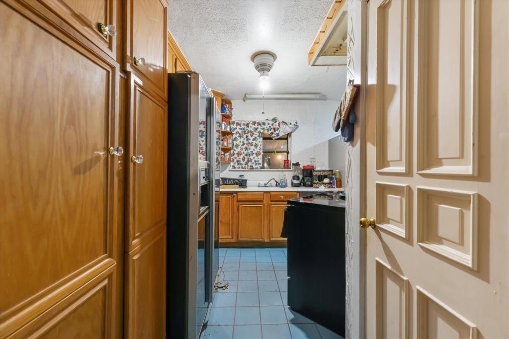 201 Glenridge Drive - Photo 11