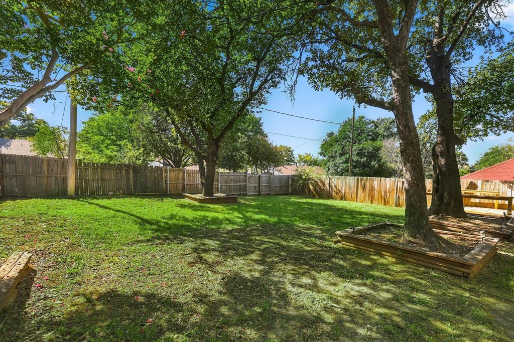 6404 Woods Edge Drive - Photo 28