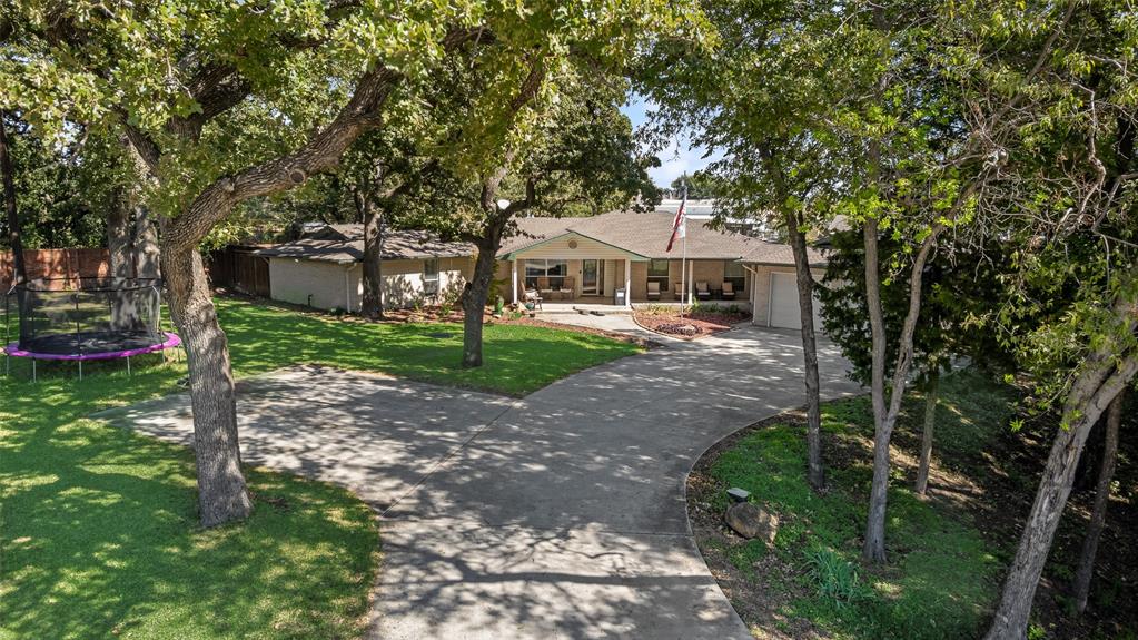 600 Loch Lane - Photo 2