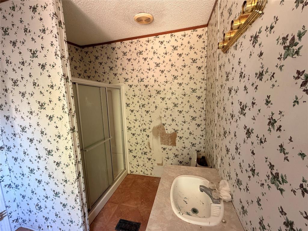 704 Lazy Springs Drive - Photo 5