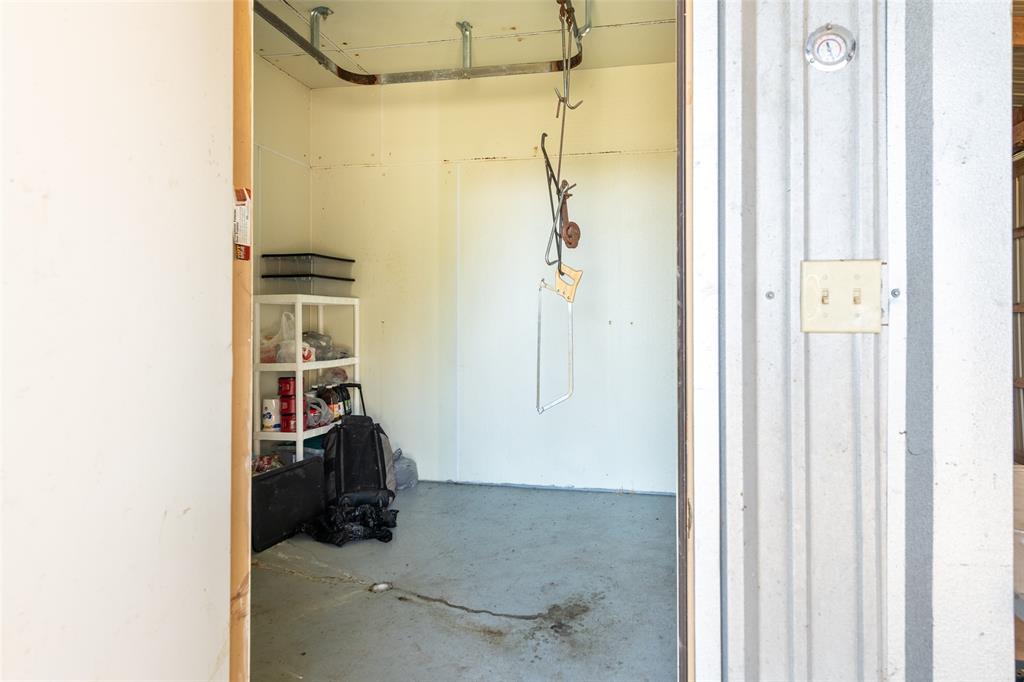 1868 County Road 3208 - Photo 24