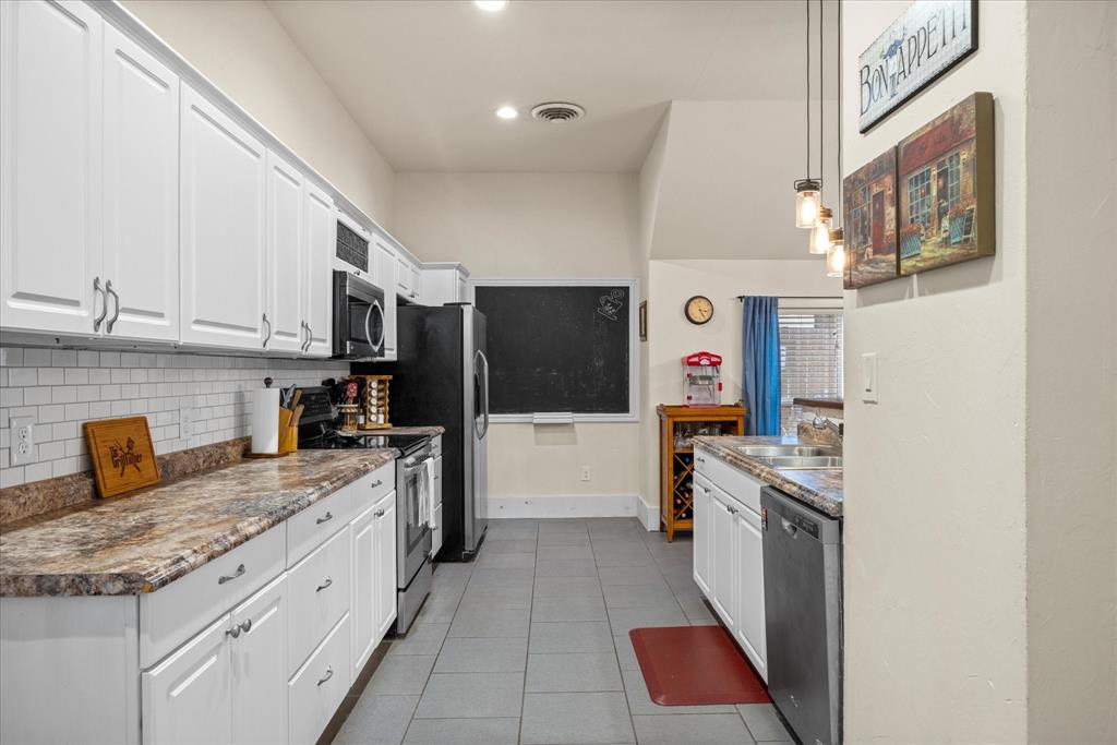 418 W Water Street - Photo 12