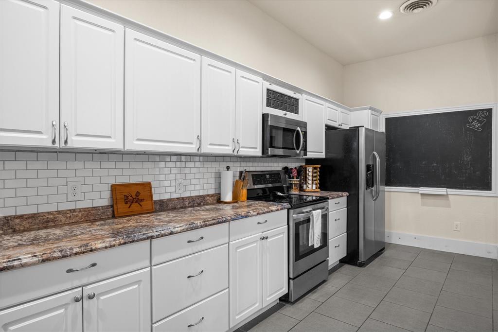 418 W Water Street - Photo 13