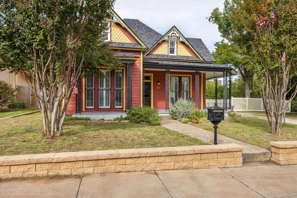 418 W Water Street - Photo 2