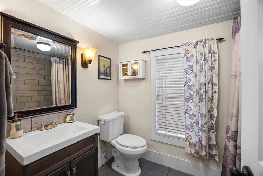 418 W Water Street - Photo 21