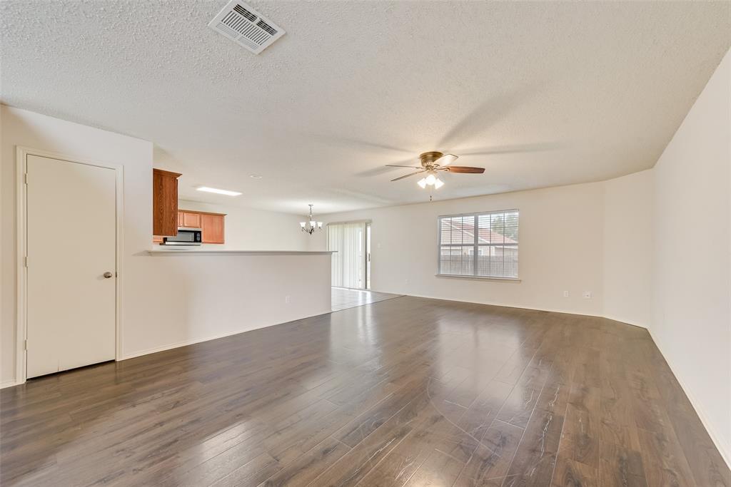 124 Independence - Photo 10