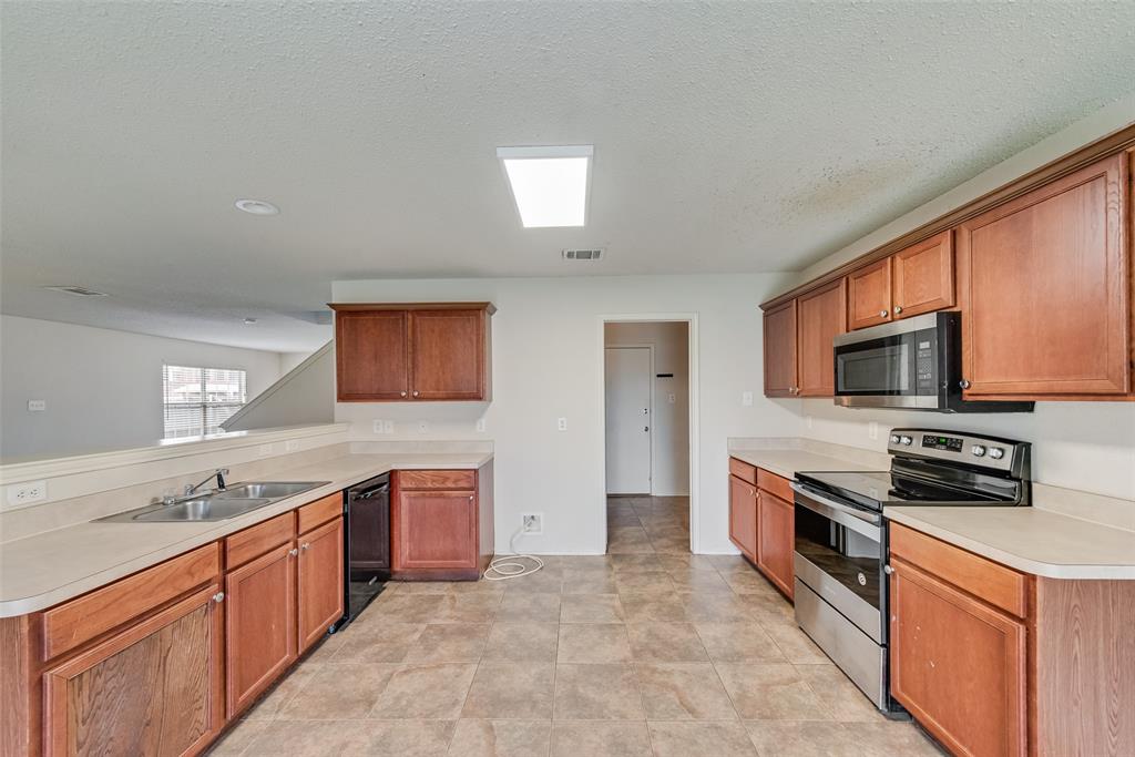 124 Independence - Photo 3