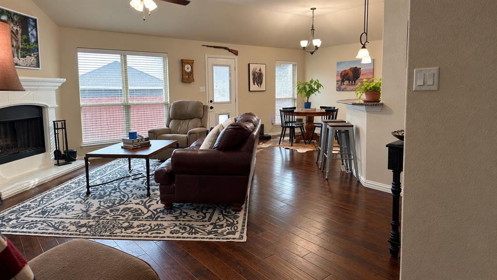 1814 Bersand Avenue - Photo 2