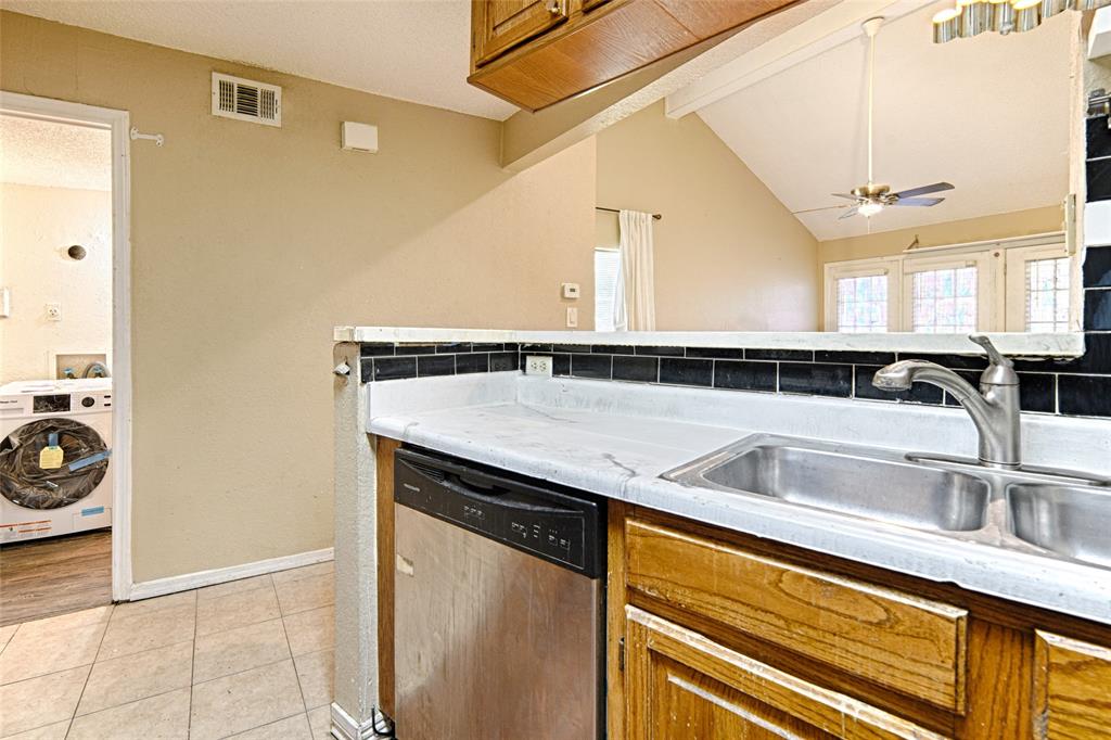 13219 Emily Road - Photo 9