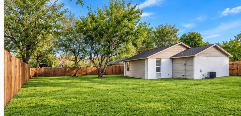 2451 Dancy Drive N - Photo 3