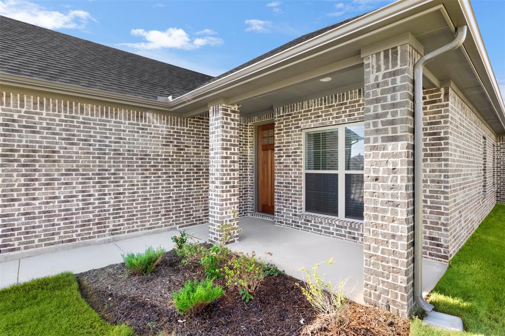 613 Escovedo Drive - Photo 3