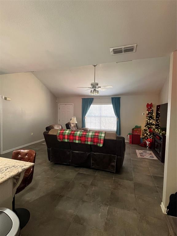 209 E Hall Court - Photo 12