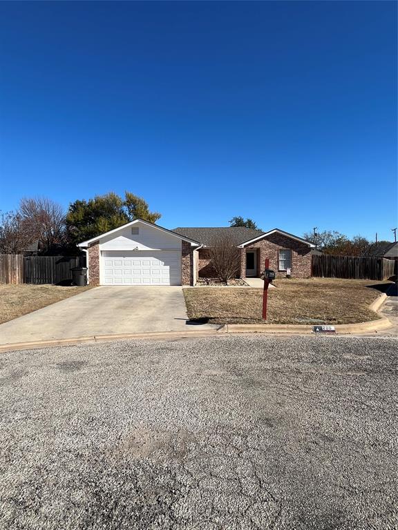 209 E Hall Court - Photo 3