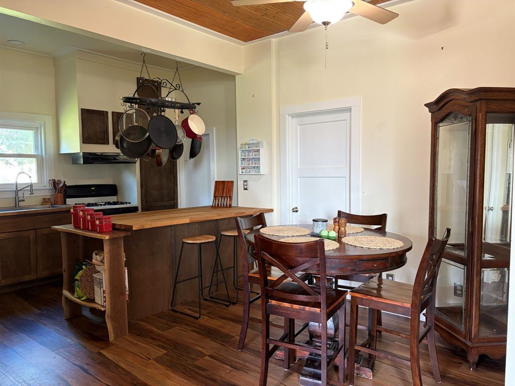 10809 Fm 2450 - Photo 8