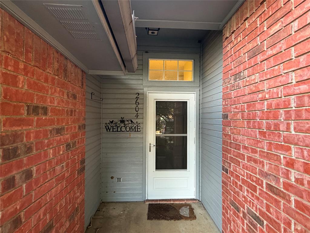 2604 Oak Park Drive - Photo 2