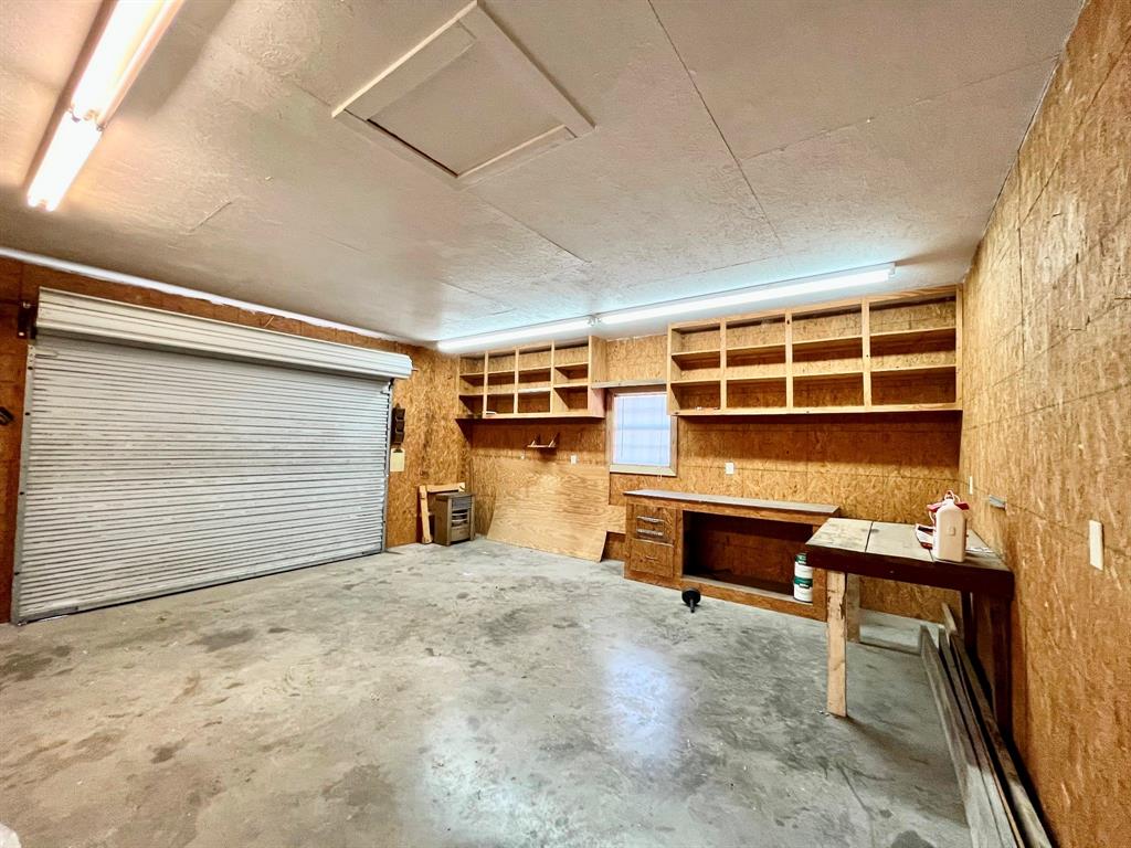 110 N Hwy 34 Street - Photo 17