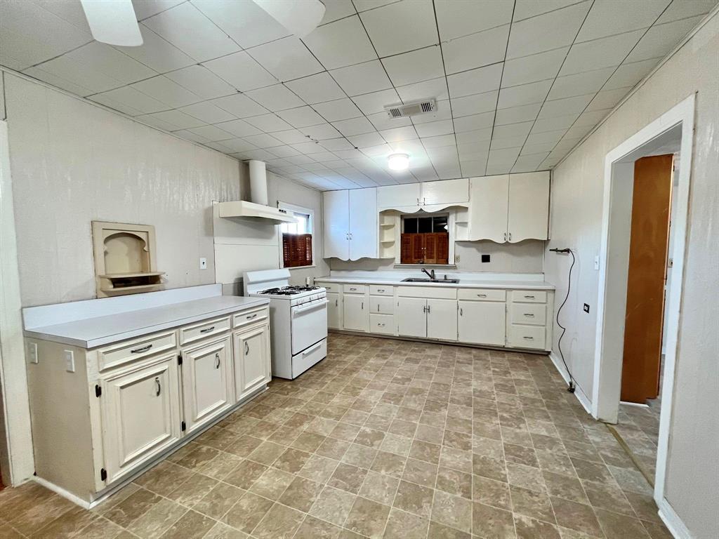 110 N Hwy 34 Street - Photo 8