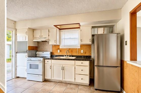 2919 Lourdes Street - Photo 6